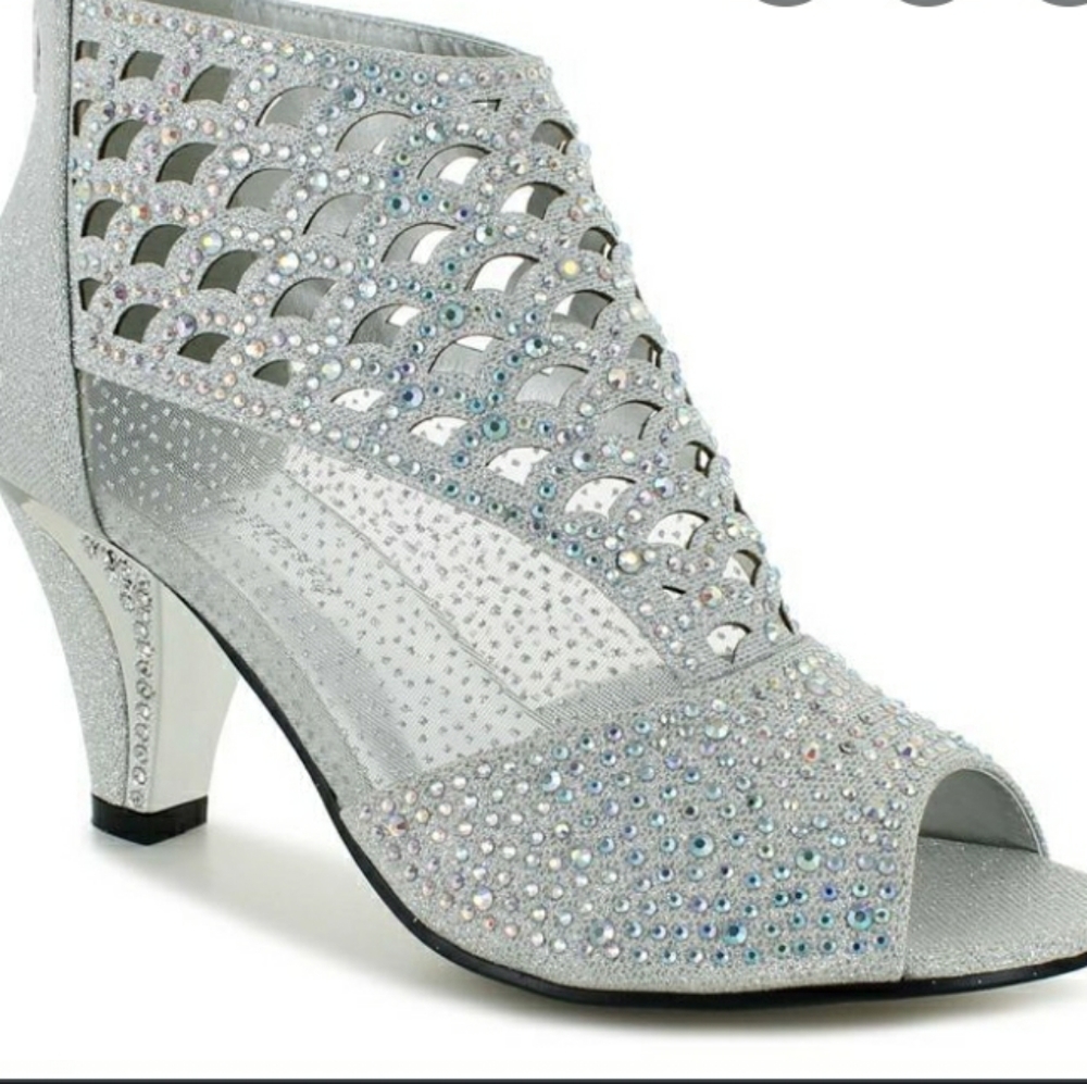 Prom shoes